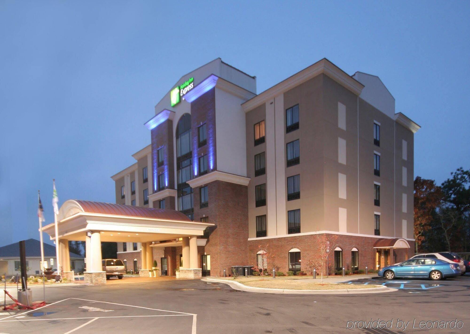 Holiday Inn Express Hotel & Suites Hope Mills-Fayetteville Airport By Ihg Exterior foto