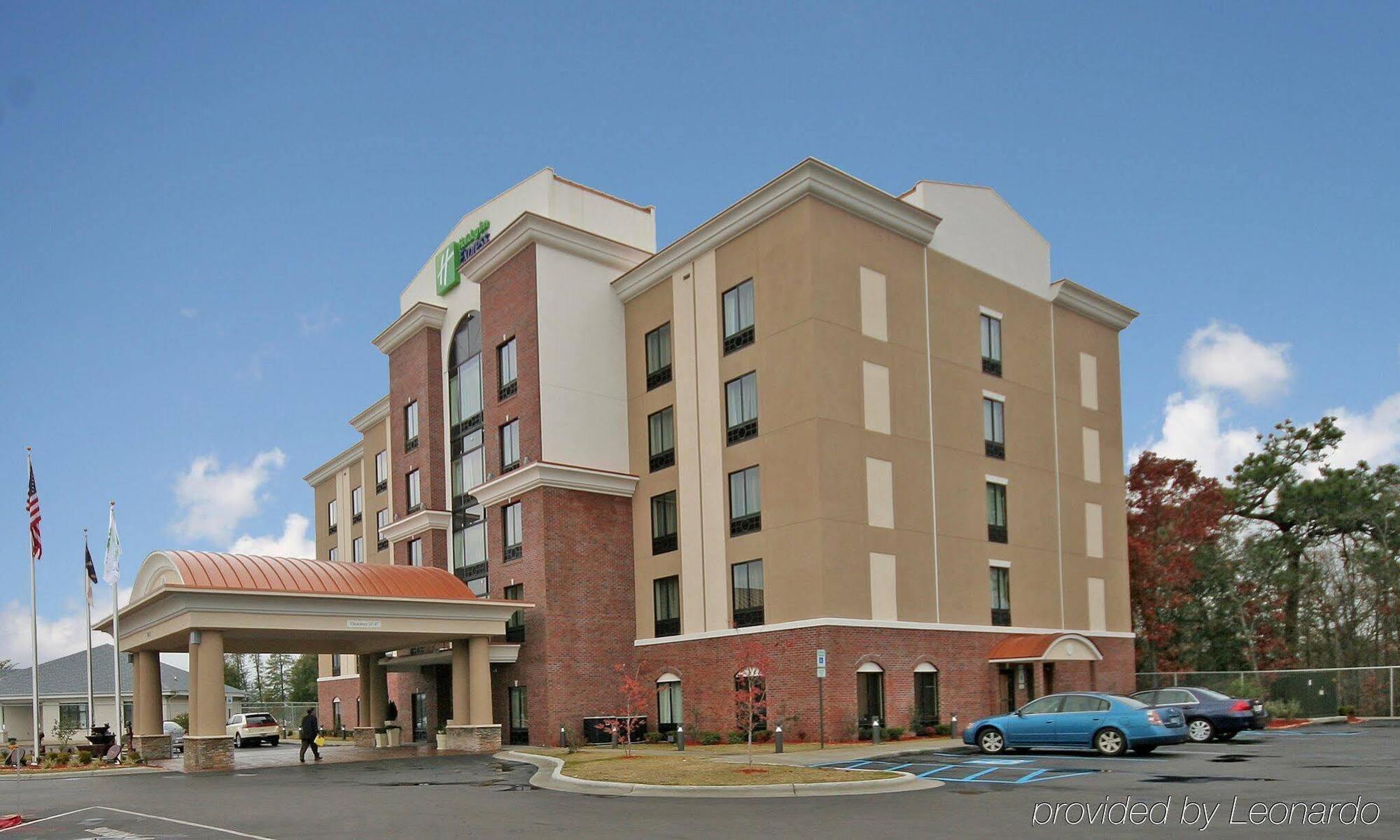 Holiday Inn Express Hotel & Suites Hope Mills-Fayetteville Airport By Ihg Exterior foto